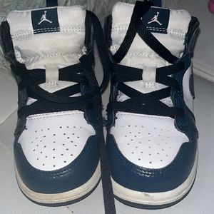Air Jordan 1 Mid TD ‘Armory Navy’ 8c